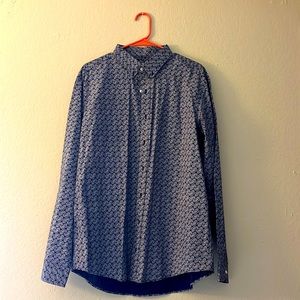 17 34/35 dress shirt from Ben Sherman. Blue and white paisley